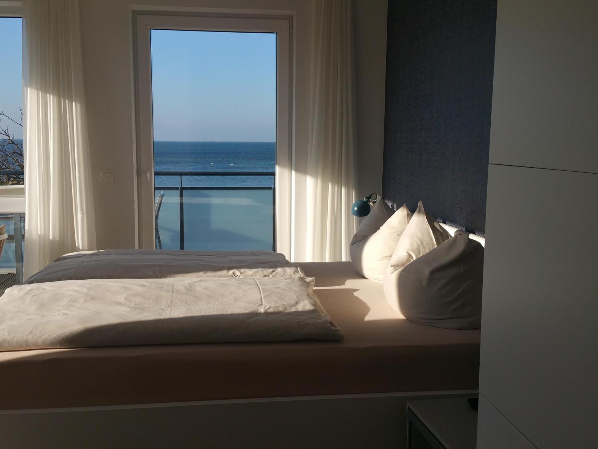 Haus Achtern Diek In Erster Reihe Am Meer Fehmarn Exterior photo